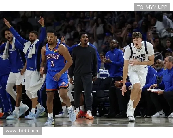 雷霆与爵士季前赛精彩对决全场录像回放分析与亮点总结