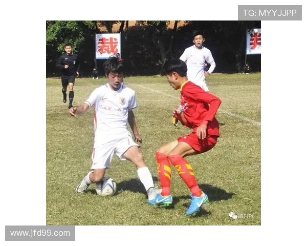 成都街舞队与南京街舞队赛后复盘探讨灵活性表现与战术运用