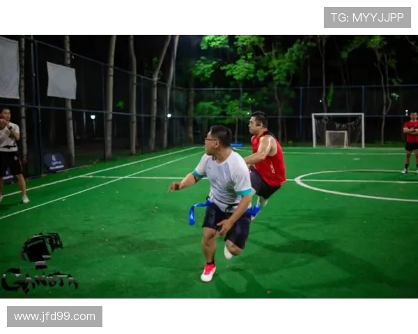 成都飞盘队比赛经验引发热议球迷对战术和表现展开激烈讨论